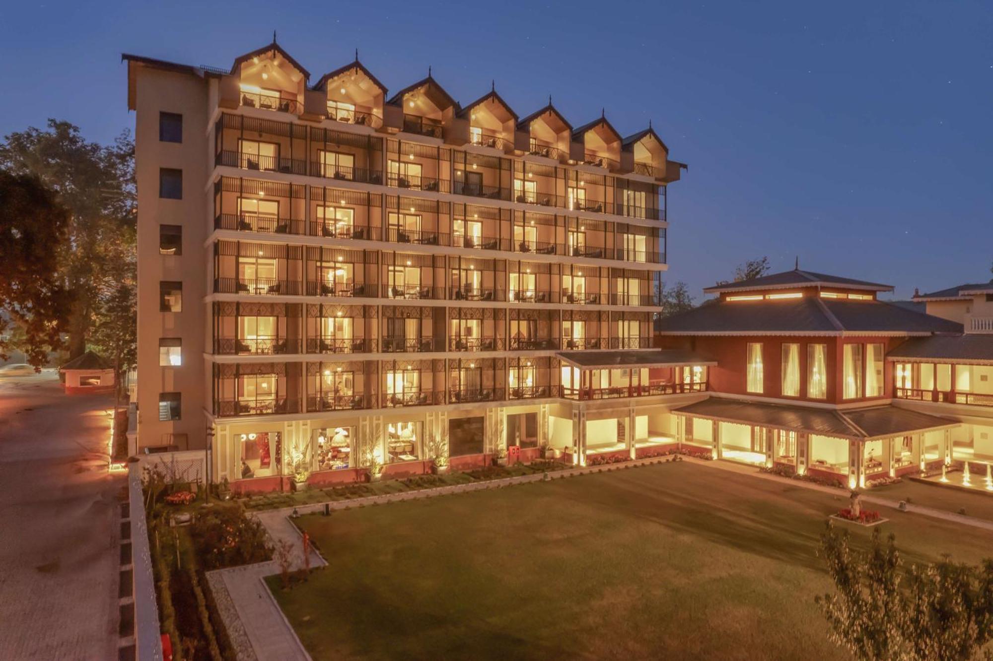 Radisson Collection Hotel & Spa, Riverfront Srinagar Exterior foto